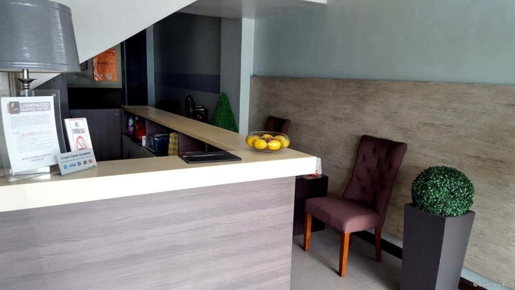 Makati Boutique Hotel Near Naia Airport Terminal 3 Edsa Pasay Cbd Makati City Buitenkant foto