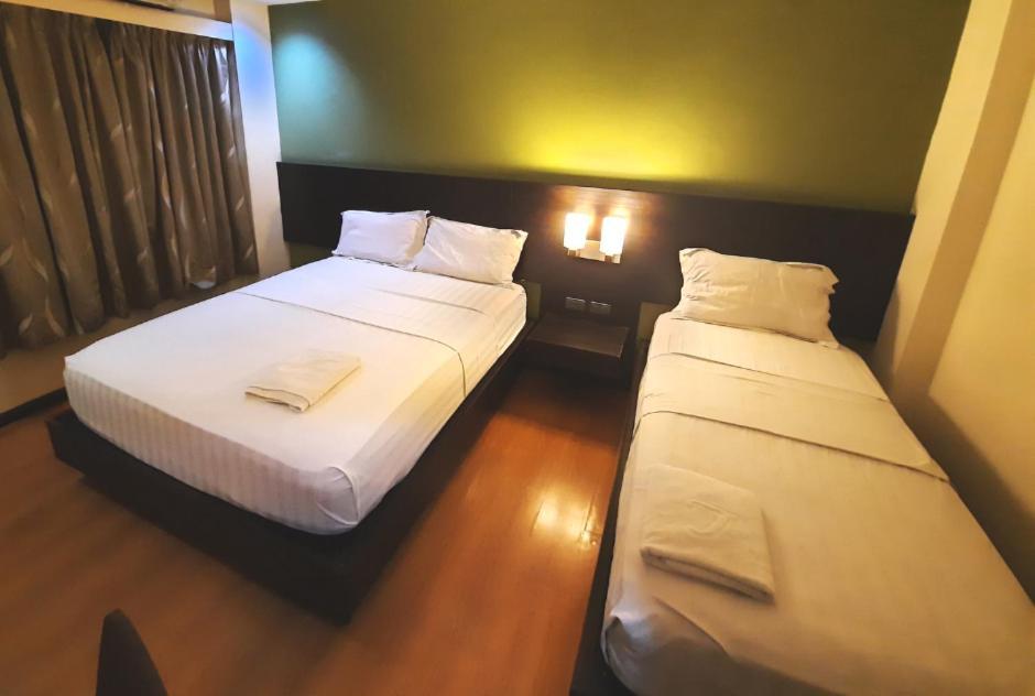 Makati Boutique Hotel Near Naia Airport Terminal 3 Edsa Pasay Cbd Makati City Buitenkant foto